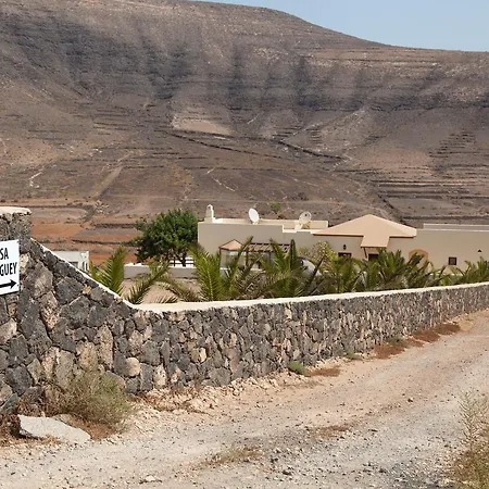 منزل ريفي Casa Guisguey